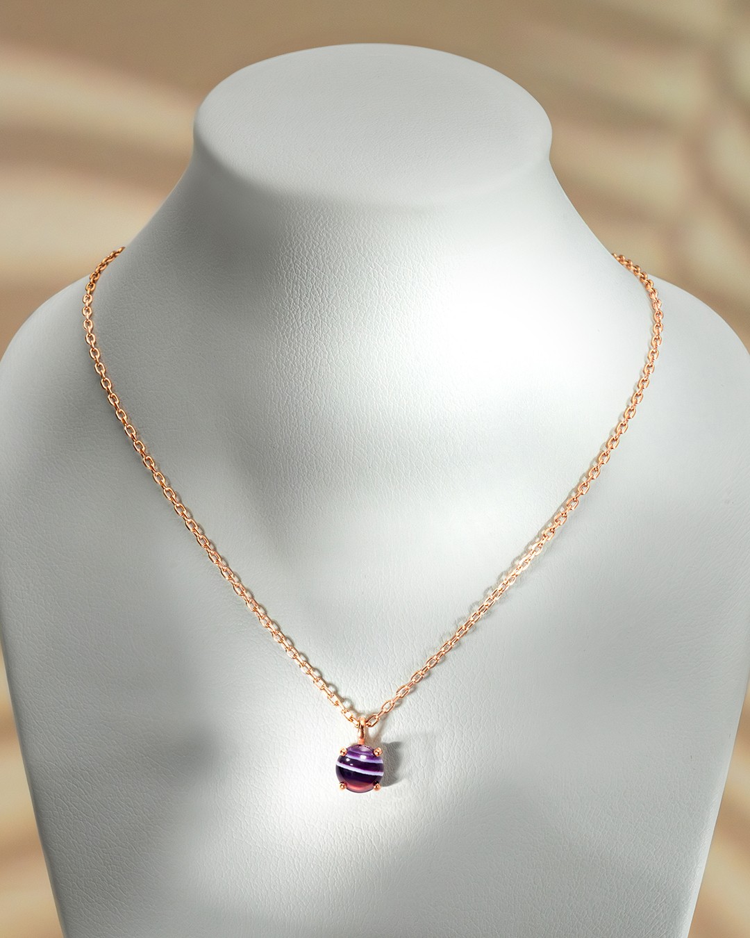 Packshot Pendentif Agate violette Calizzonio