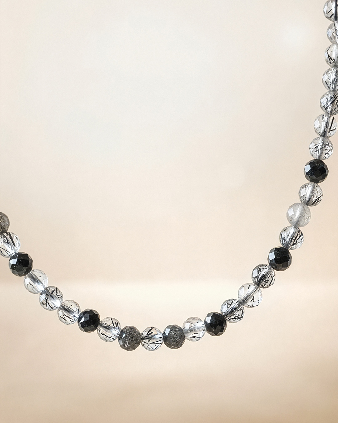 Packshot Pendentif Quartz rutile tourmaliné Rimini