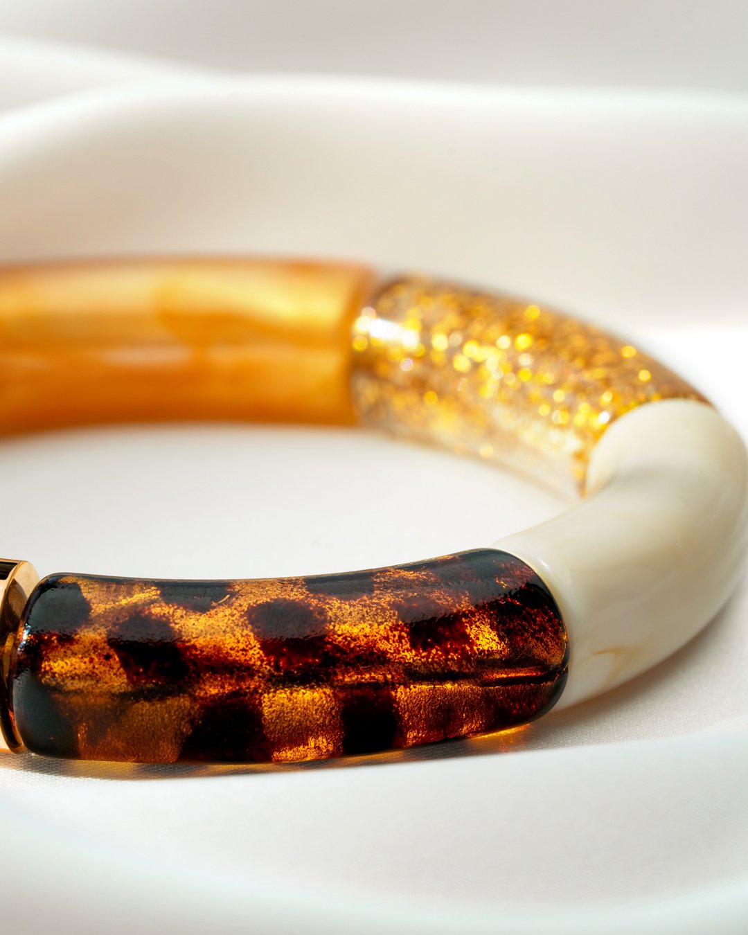 Packshot Bracelet Lueurs d'automne Noir, ambre, pailettes, beige créme et léopard Cerreto